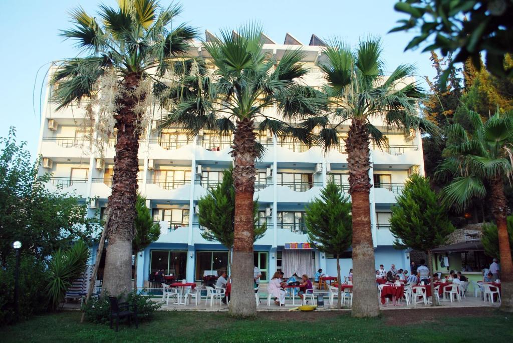 Marla Hotel Дидим Екстериор снимка