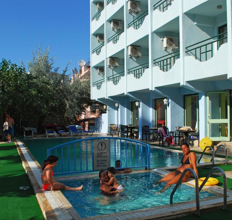 Marla Hotel Дидим Екстериор снимка